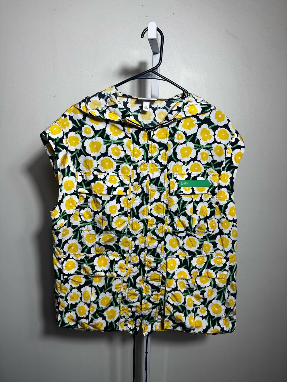 X402. DVF x Target Yellow Poppy Floral Packable Hooded Vest Women’s XS